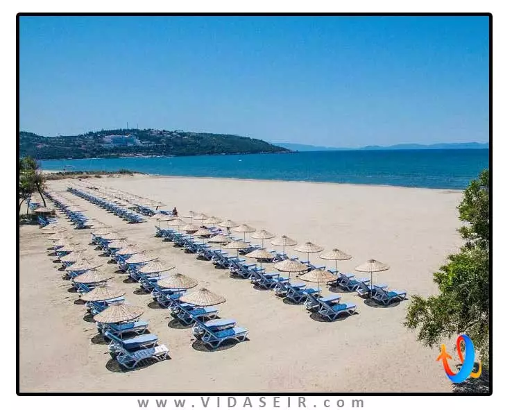 کرومار افسوس بیچ اند ریزورت کوش آداسی